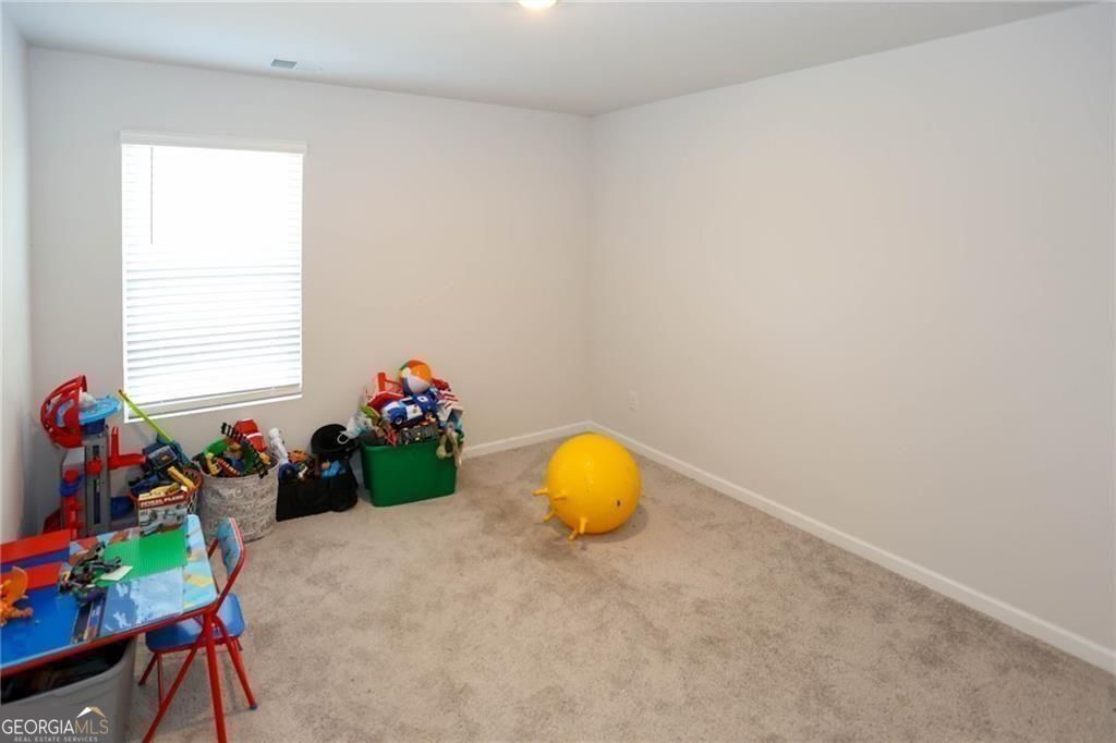 7488 Knoll Hollow Road Property Photo 16