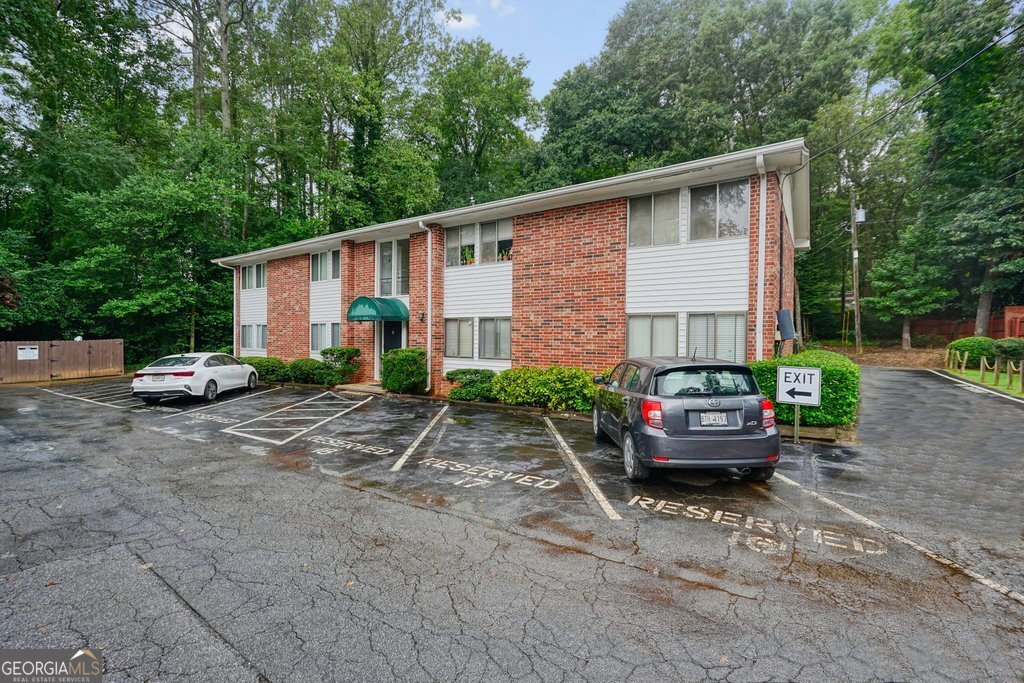 4266 ROSWELL Road NE # K2 Property Photo 1