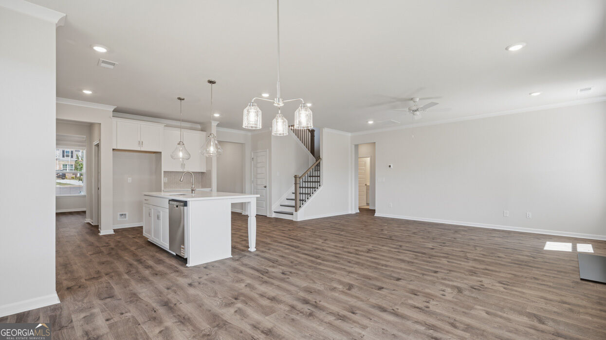 1907 Endress Circle Property Photo 12