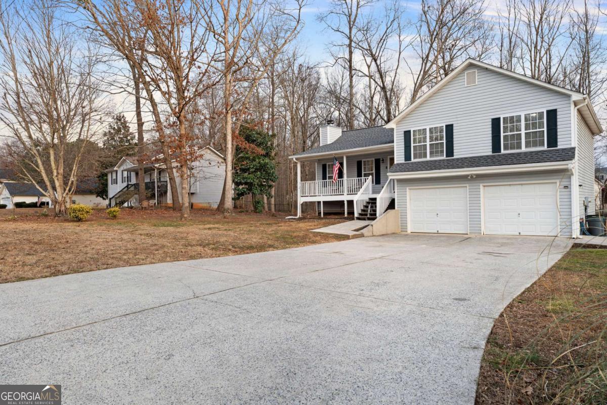 131 Benjamin Drive Property Photo 1