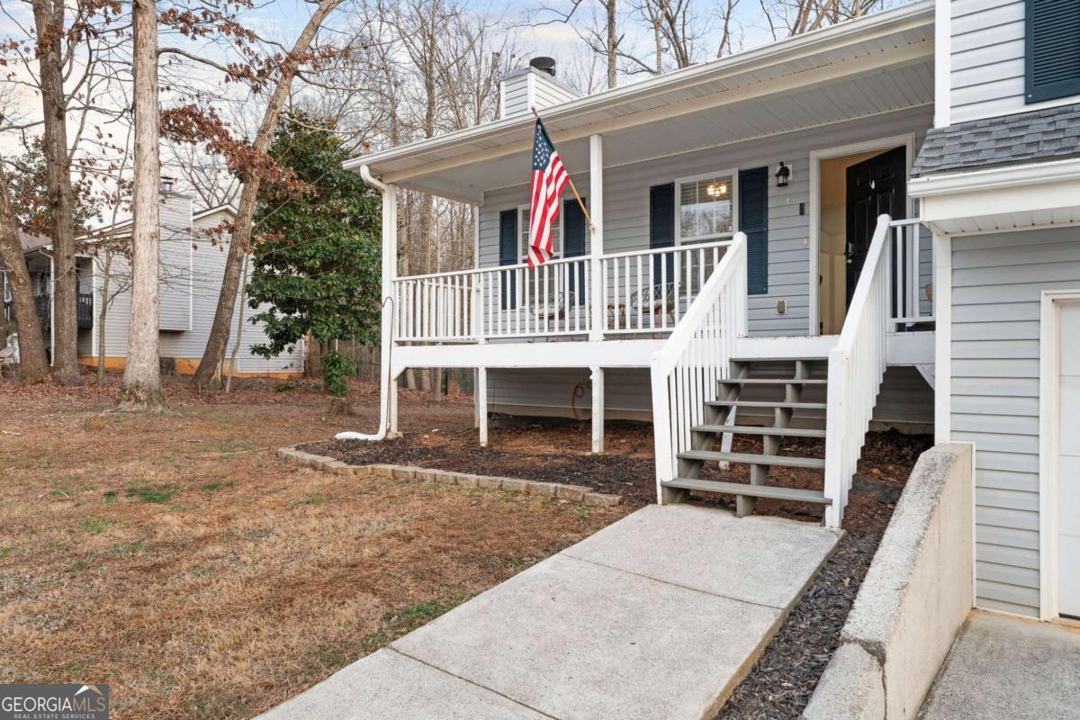 131 Benjamin Drive Property Photo 3