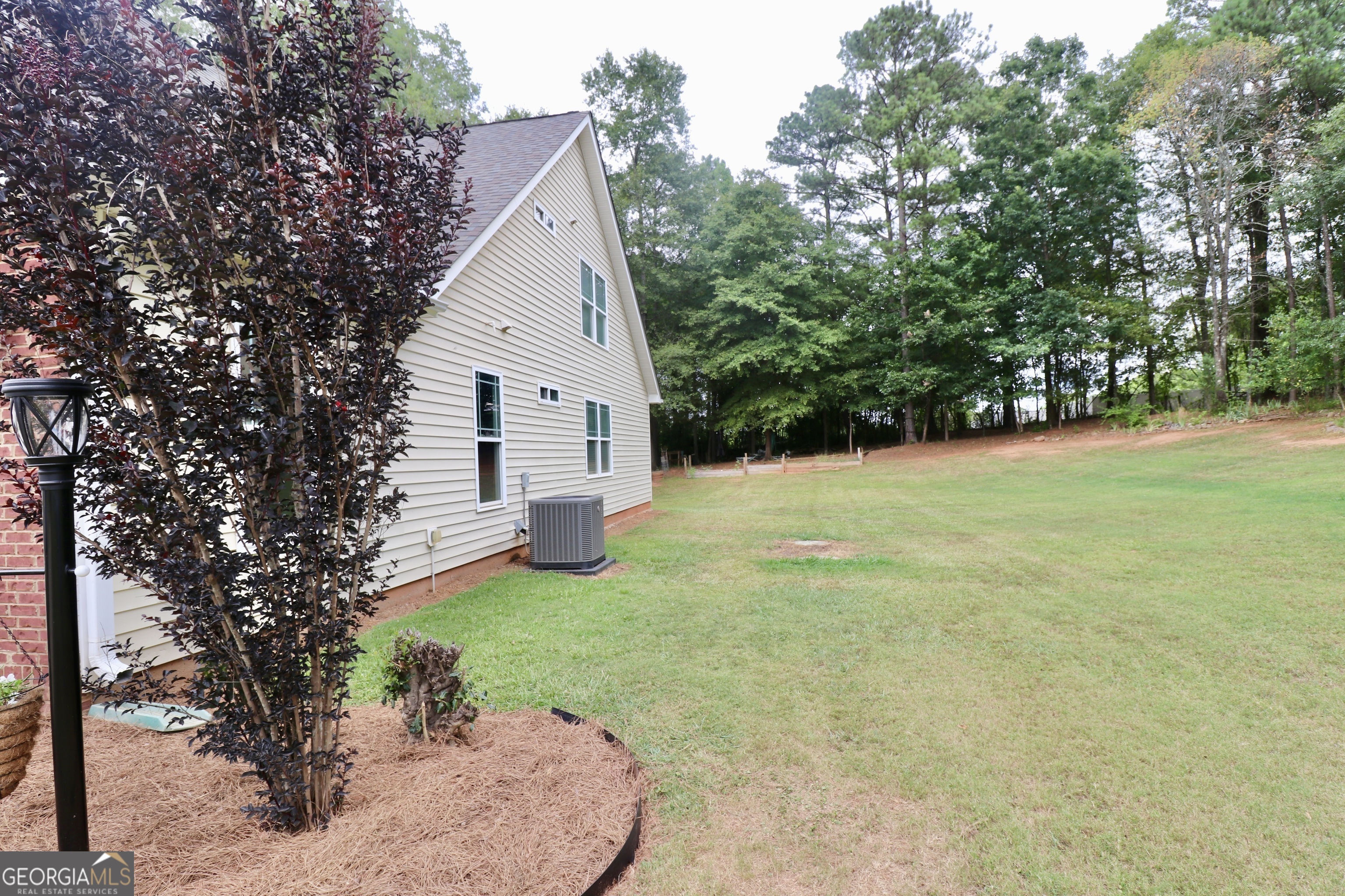 190 Roundtree Way Property Photo 10