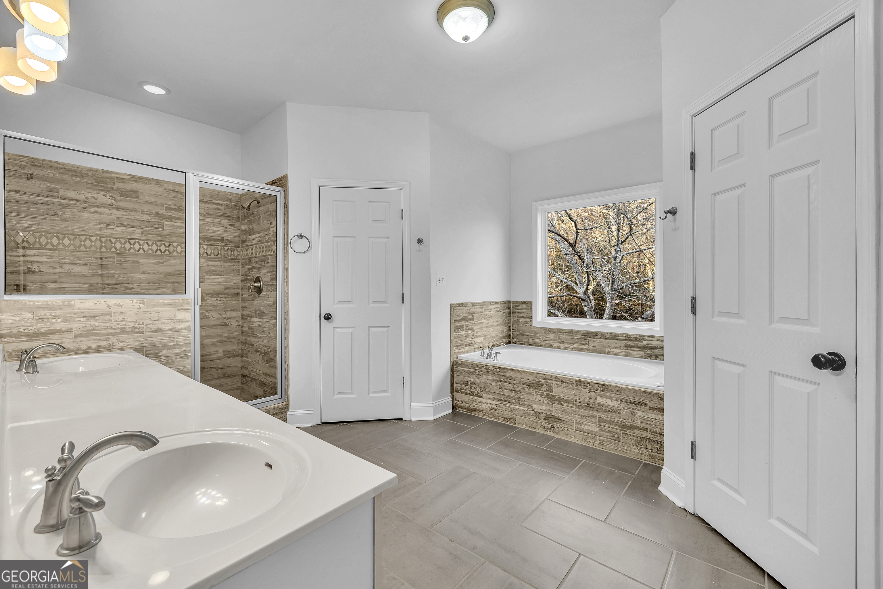1064 Crown River Parkway Property Photo 24