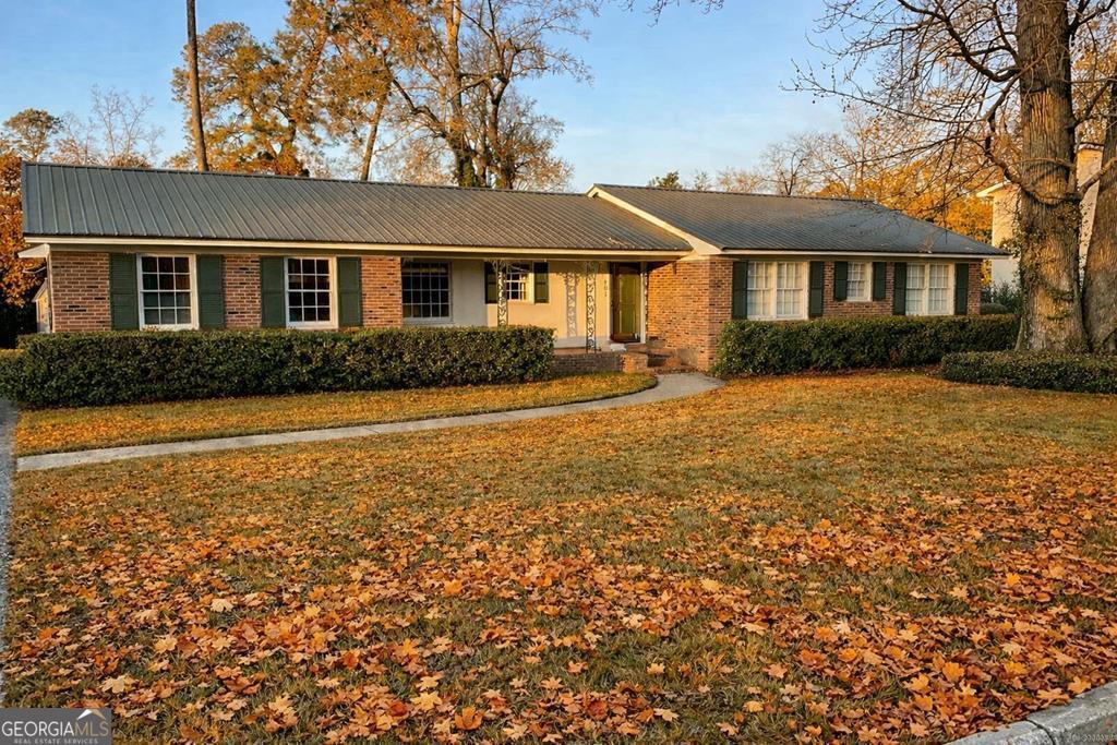 102 Starmount Drive Property Photo 1