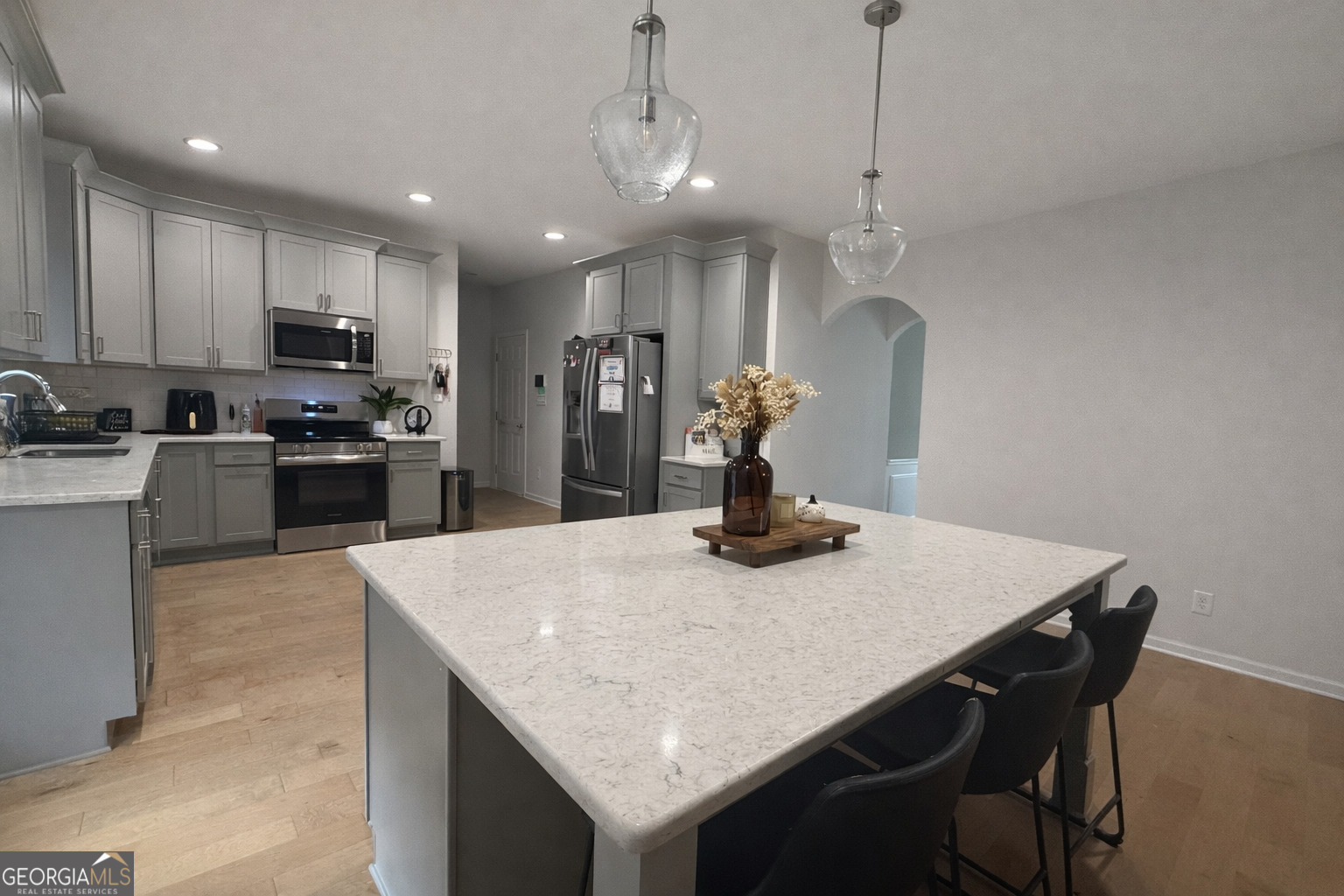 4355 Cornwall Drive Property Photo 8