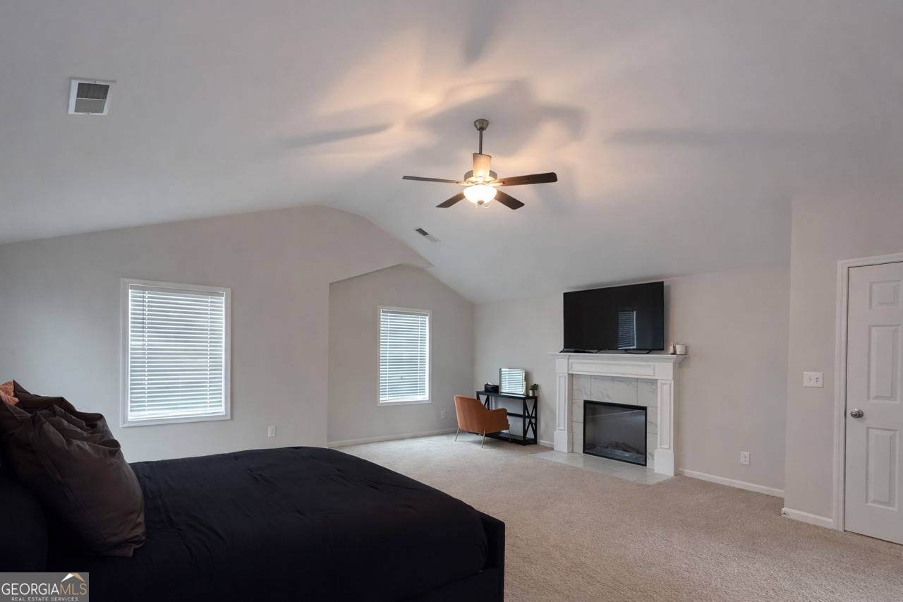 4355 Cornwall Drive Property Photo 13