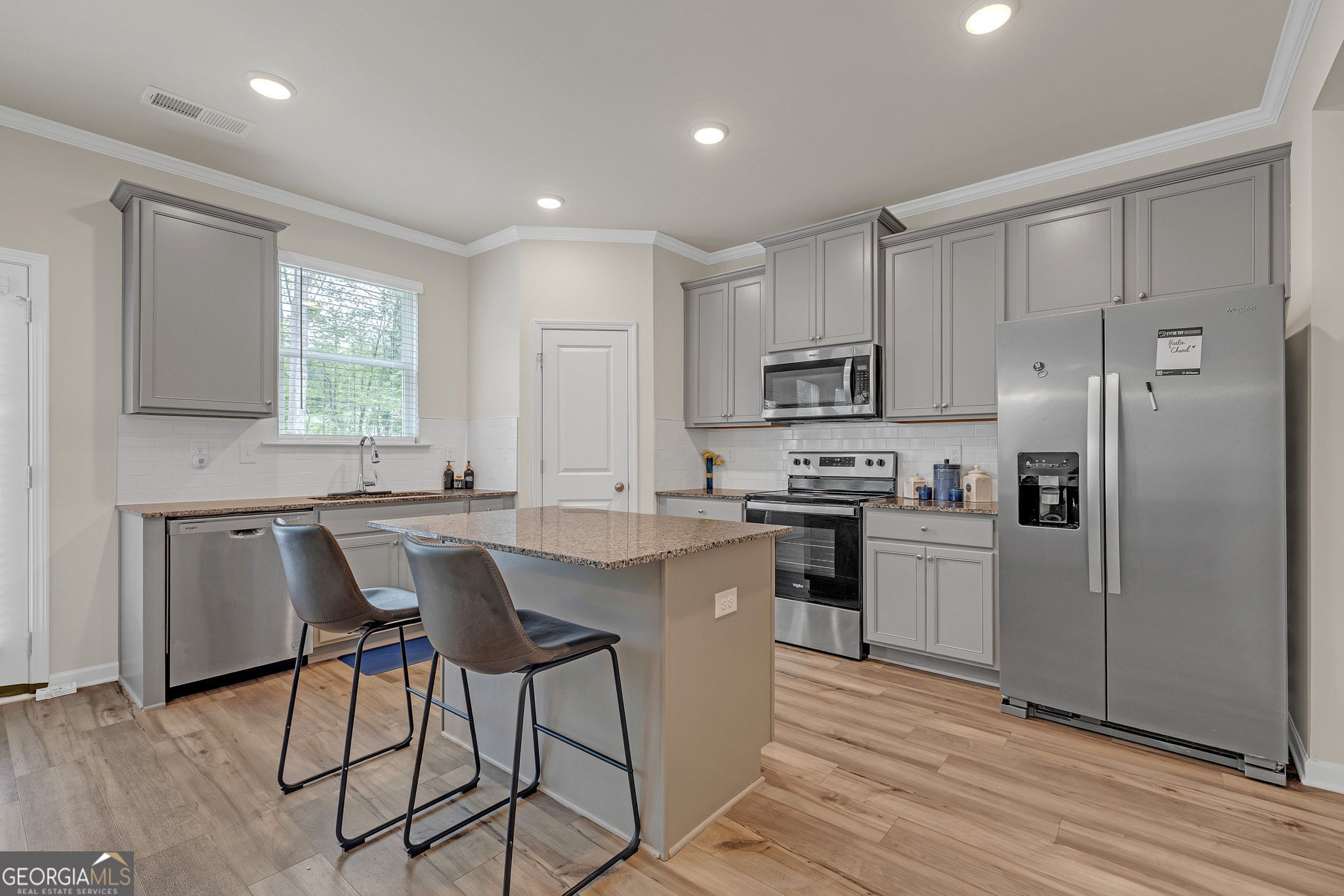 571 Hancock Drive Se Property Photo 11