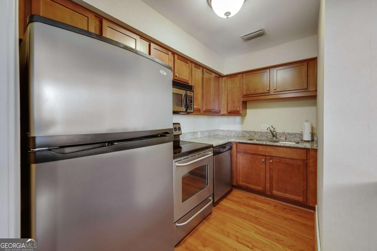247 Washington Street # 302 Property Photo 17