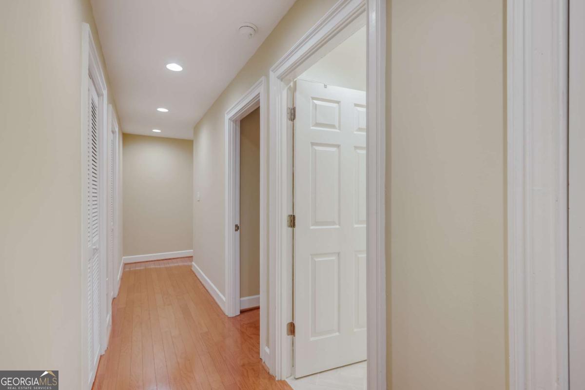 247 Washington Street # 302 Property Photo 22
