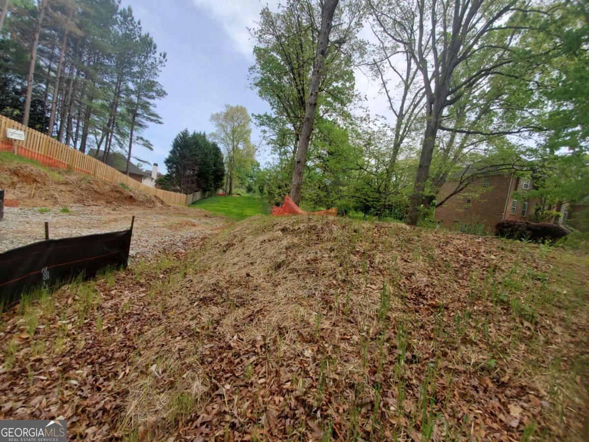 1206 Windsor Parkway Ne Property Photo 4