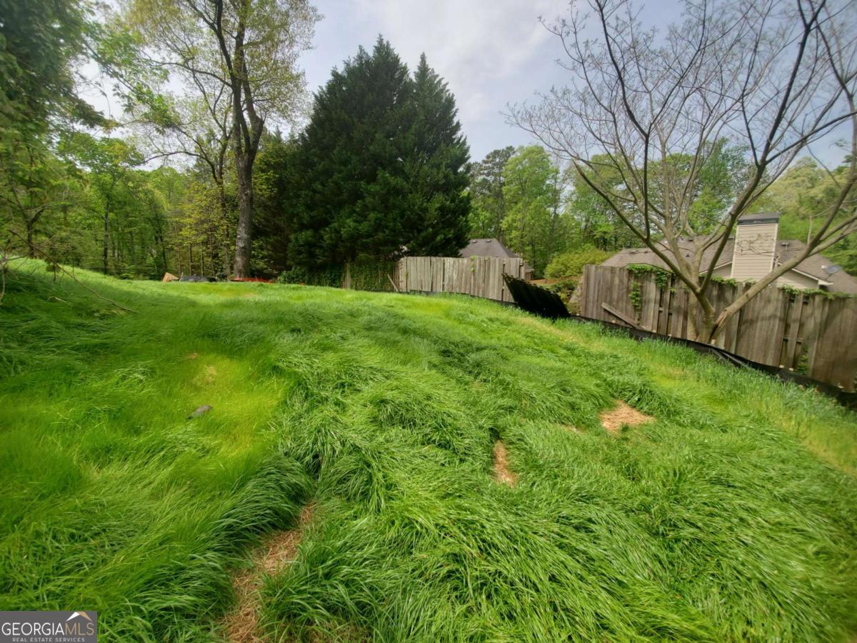 1206 Windsor Parkway Ne Property Photo 7