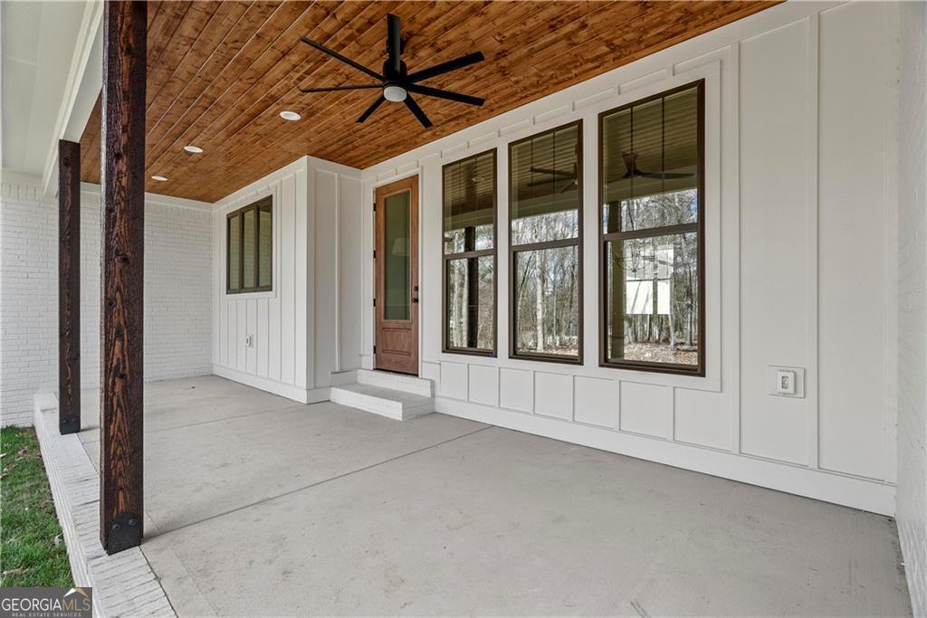301 Windy Hill Drive Property Photo 35