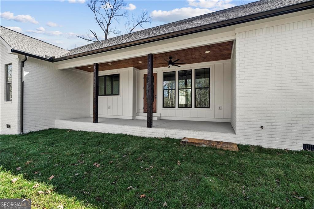 301 Windy Hill Drive Property Photo 36