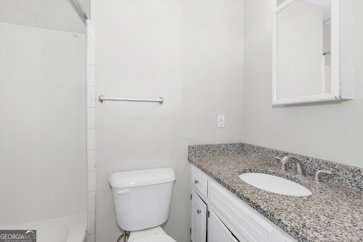 211 Broad Street Property Photo 11