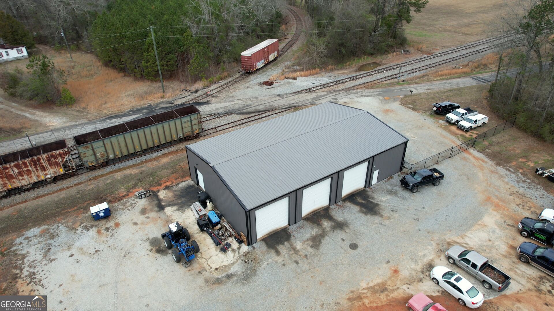 200 Railroad Street Property Photo 1
