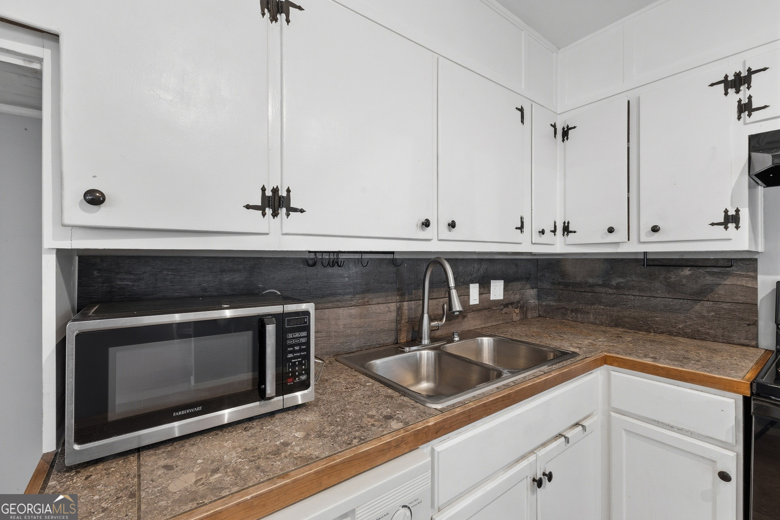 4810 Bartlett Road Property Photo 14