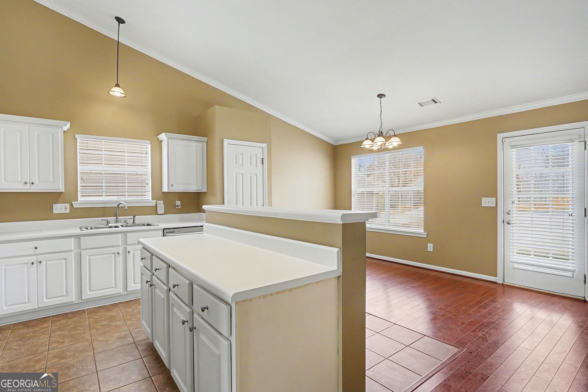 309 Fairdale Trace Property Photo 8