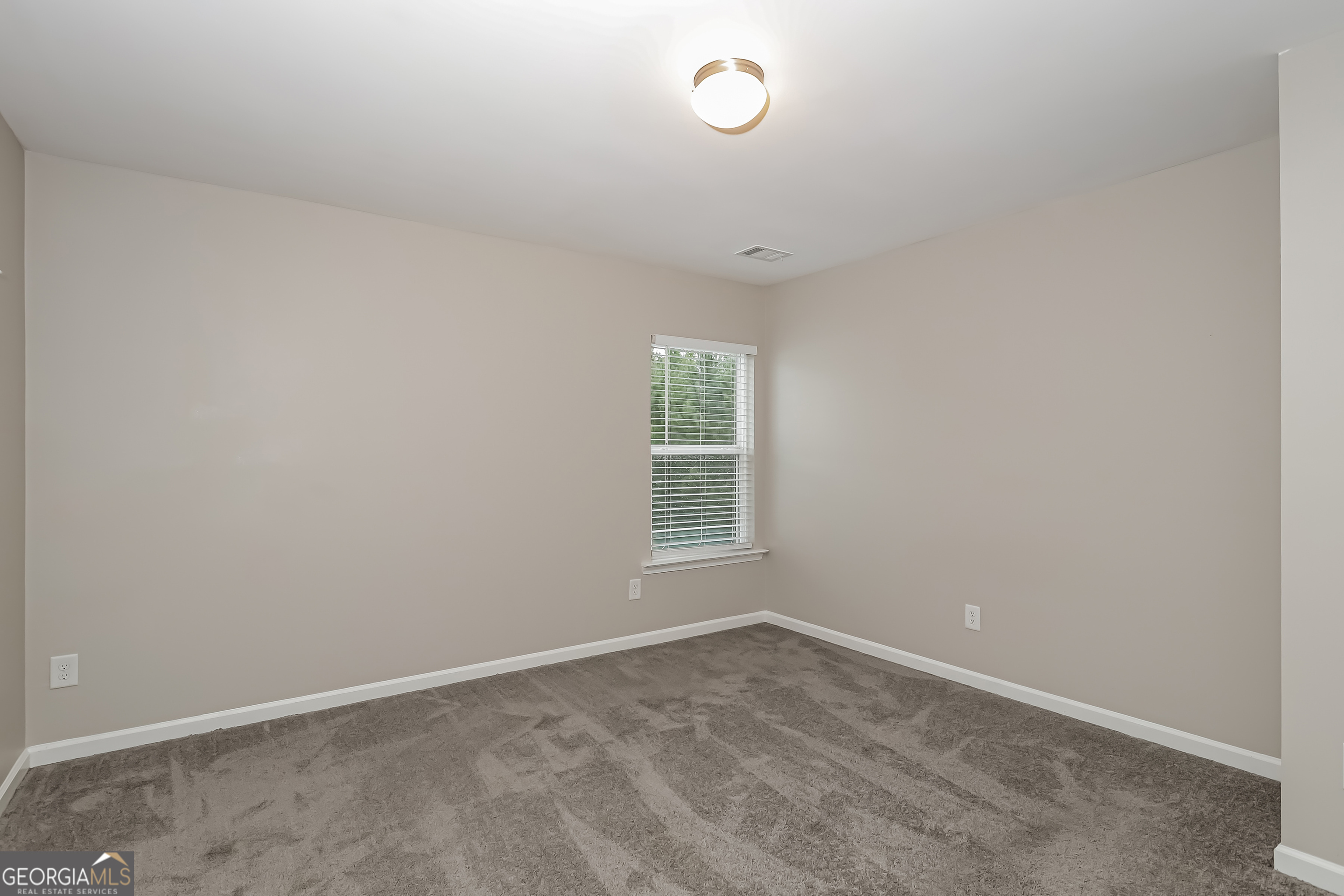 128 Hood Park Drive Property Photo 10