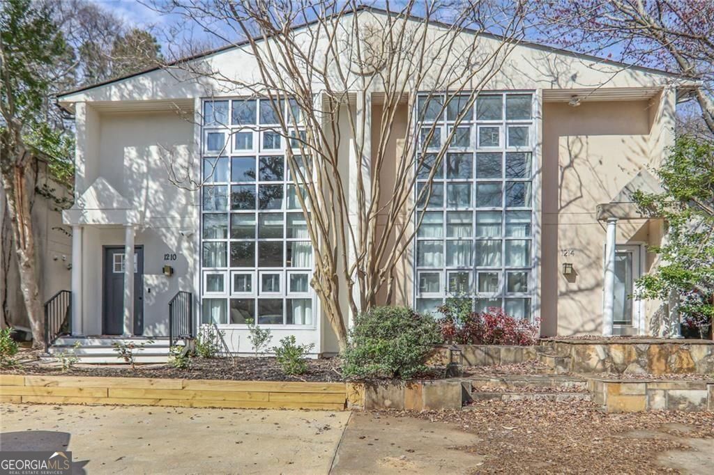1210 Cleburne Avenue Ne Property Photo 1