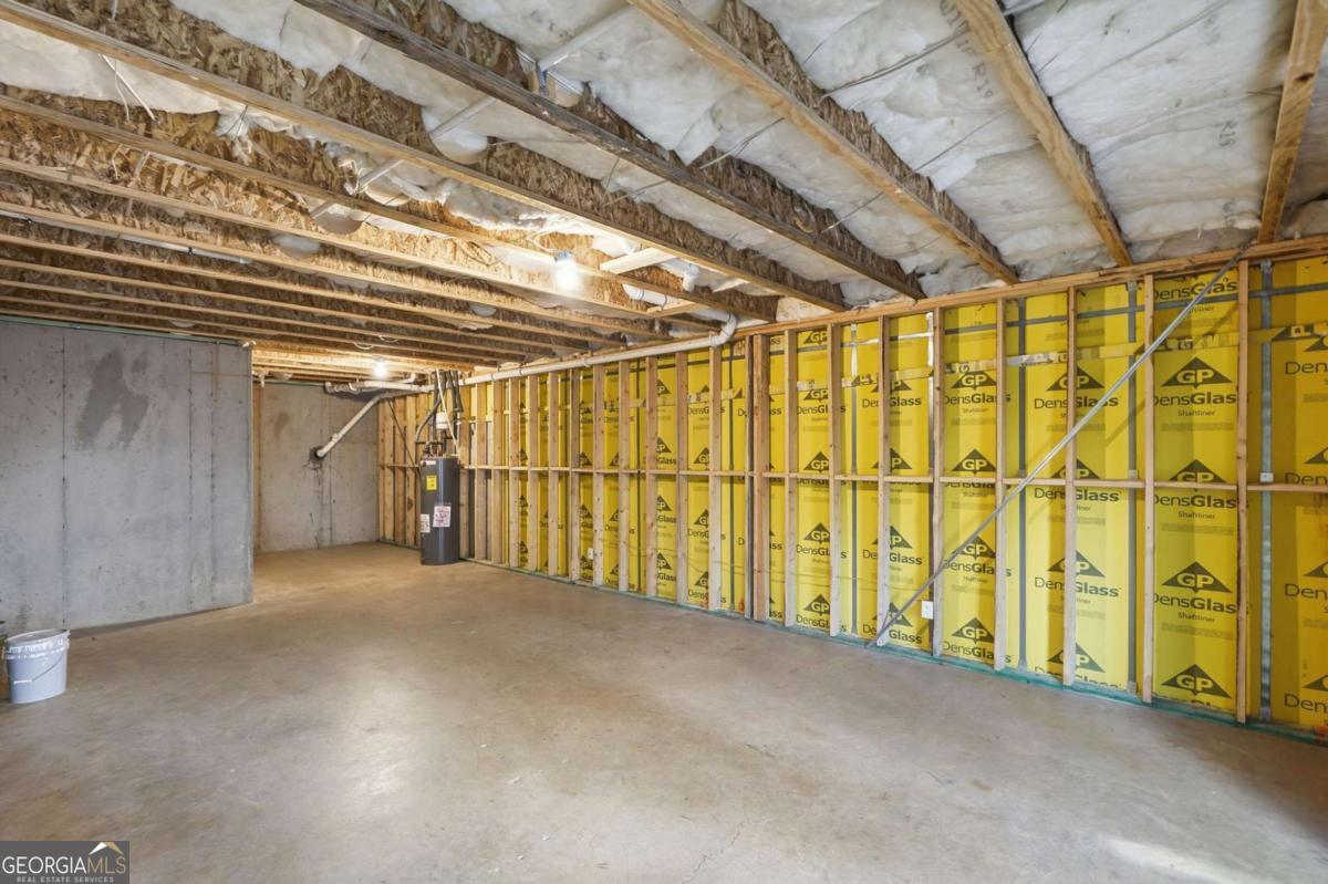 112 Spring Way Square Property Photo 29