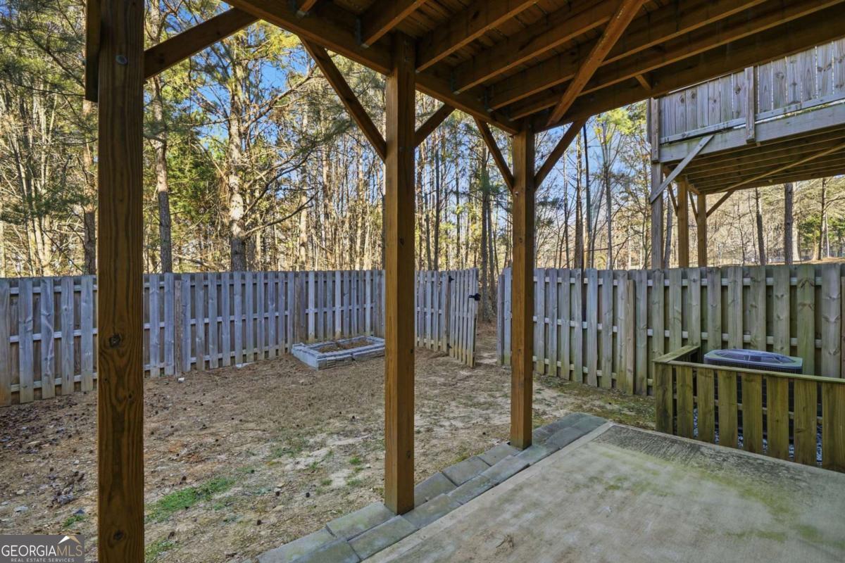 112 Spring Way Square Property Photo 32