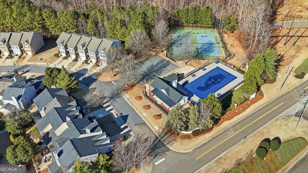 112 Spring Way Square Property Photo 43