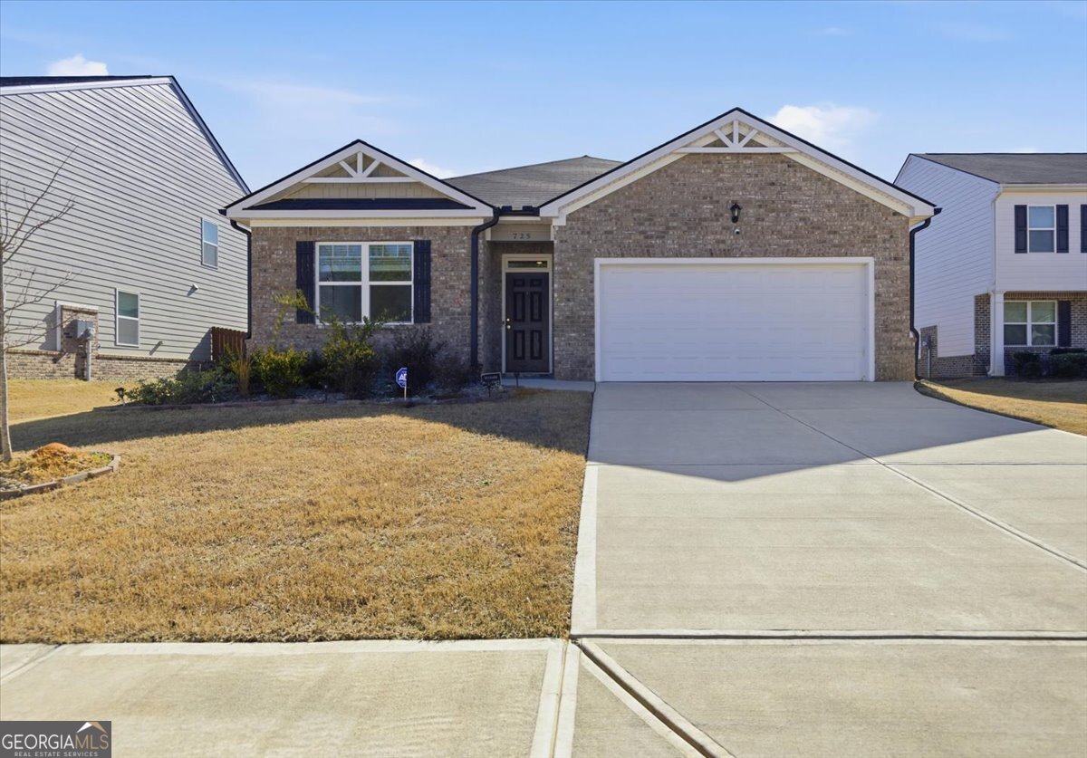 725 Whitman Lane