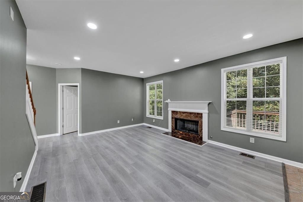 5218 Brown Leaf Trail Sw Property Photo 9