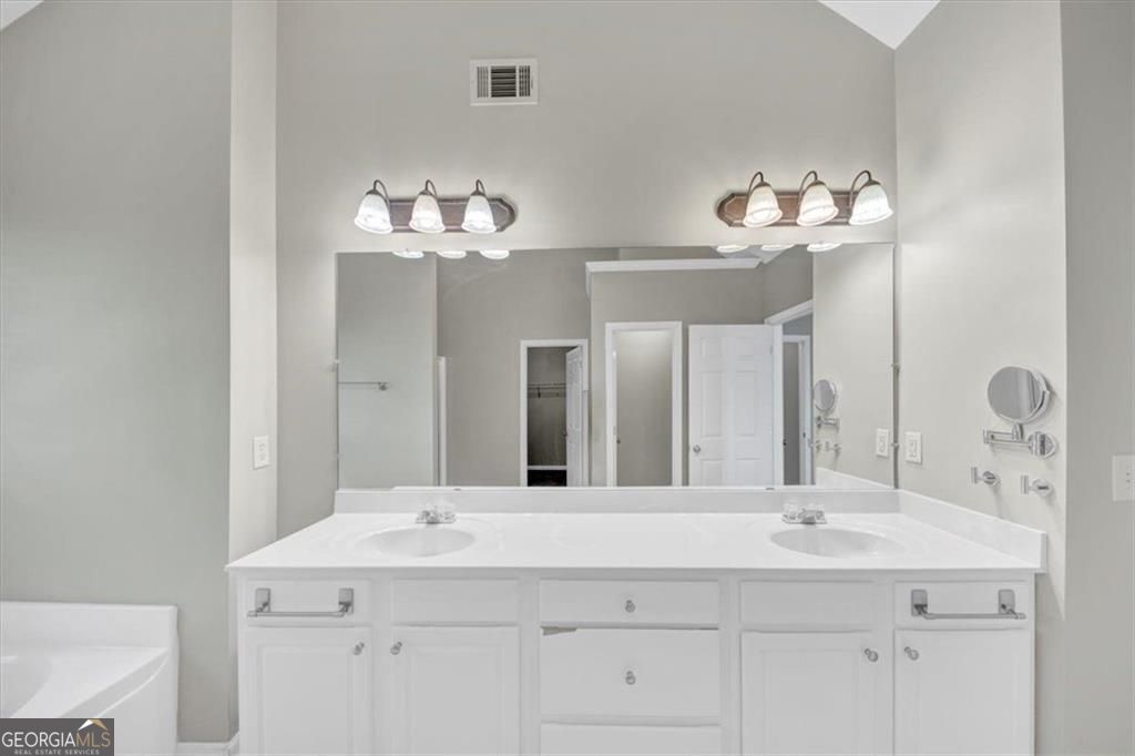 5218 Brown Leaf Trail Sw Property Photo 28