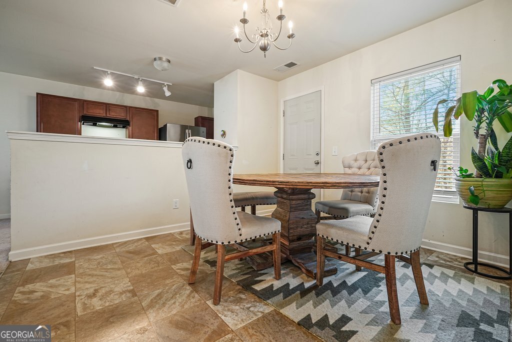 18 Oxford Lane Property Photo 14