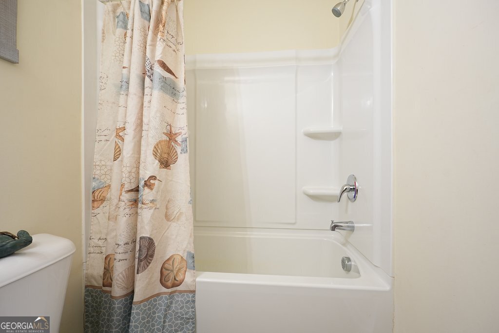 18 Oxford Lane Property Photo 19