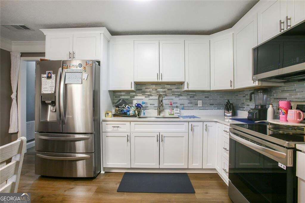 2001 Raymonds Drive Property Photo 10