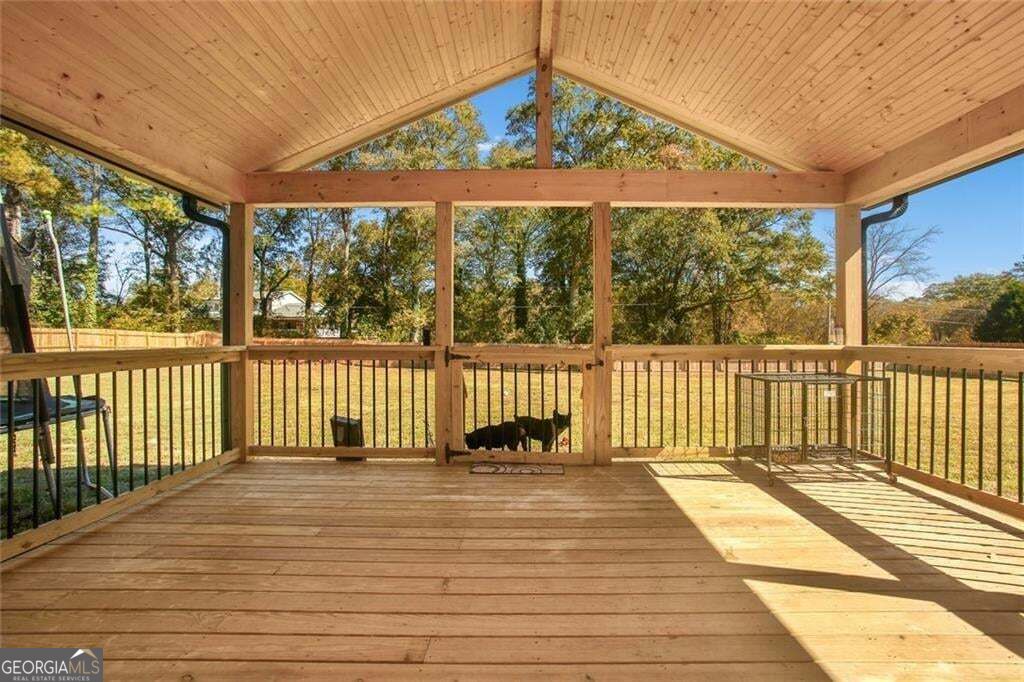 2001 Raymonds Drive Property Photo 26