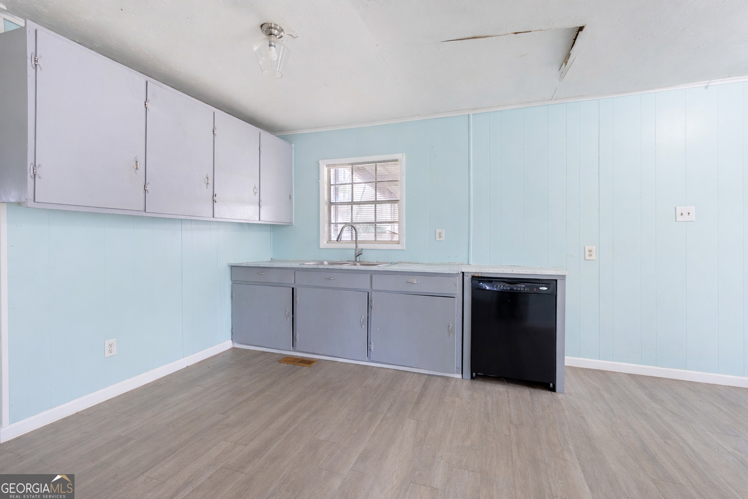 174 Brown Street Property Photo 10