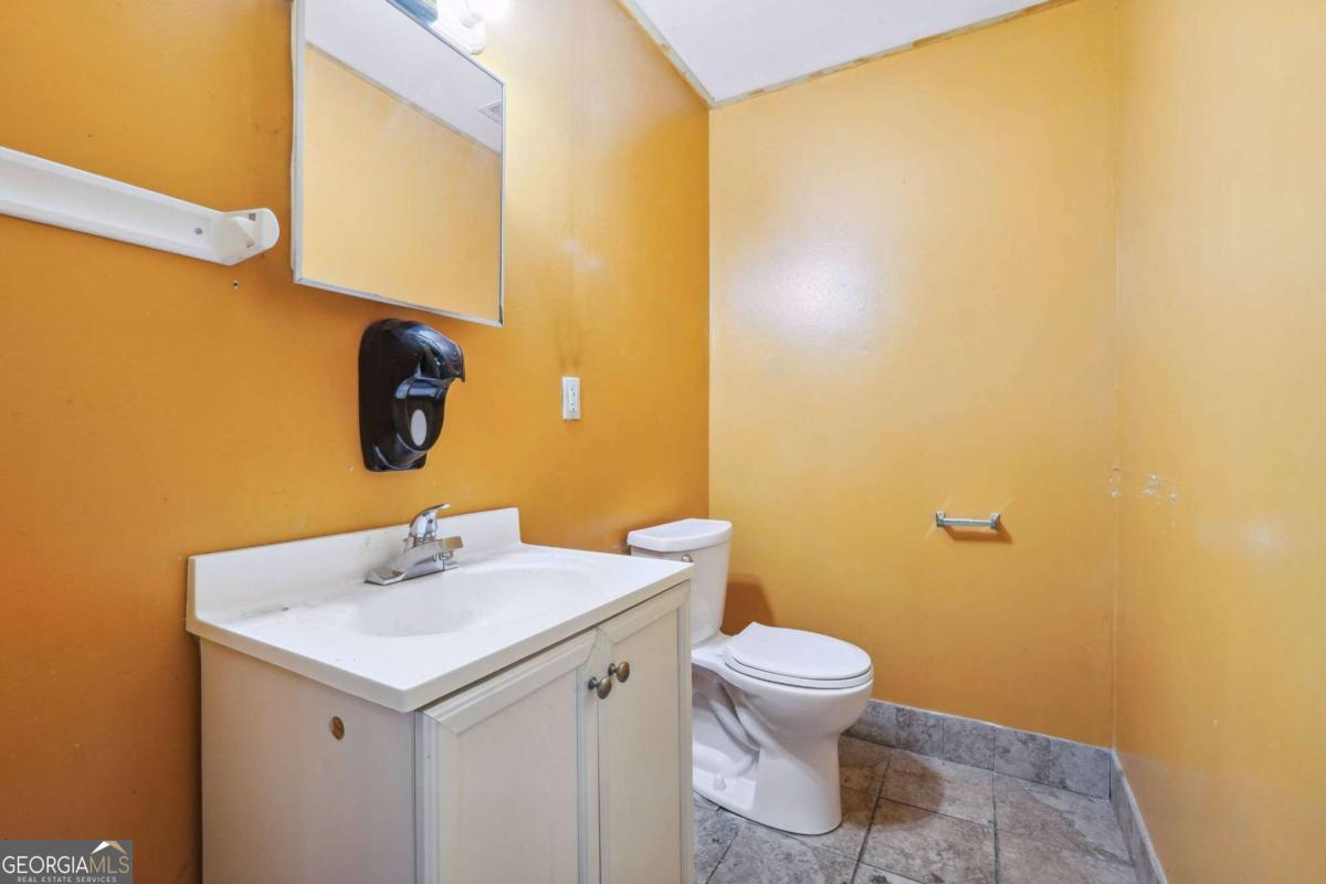 6474 Highway 85 Property Photo 6