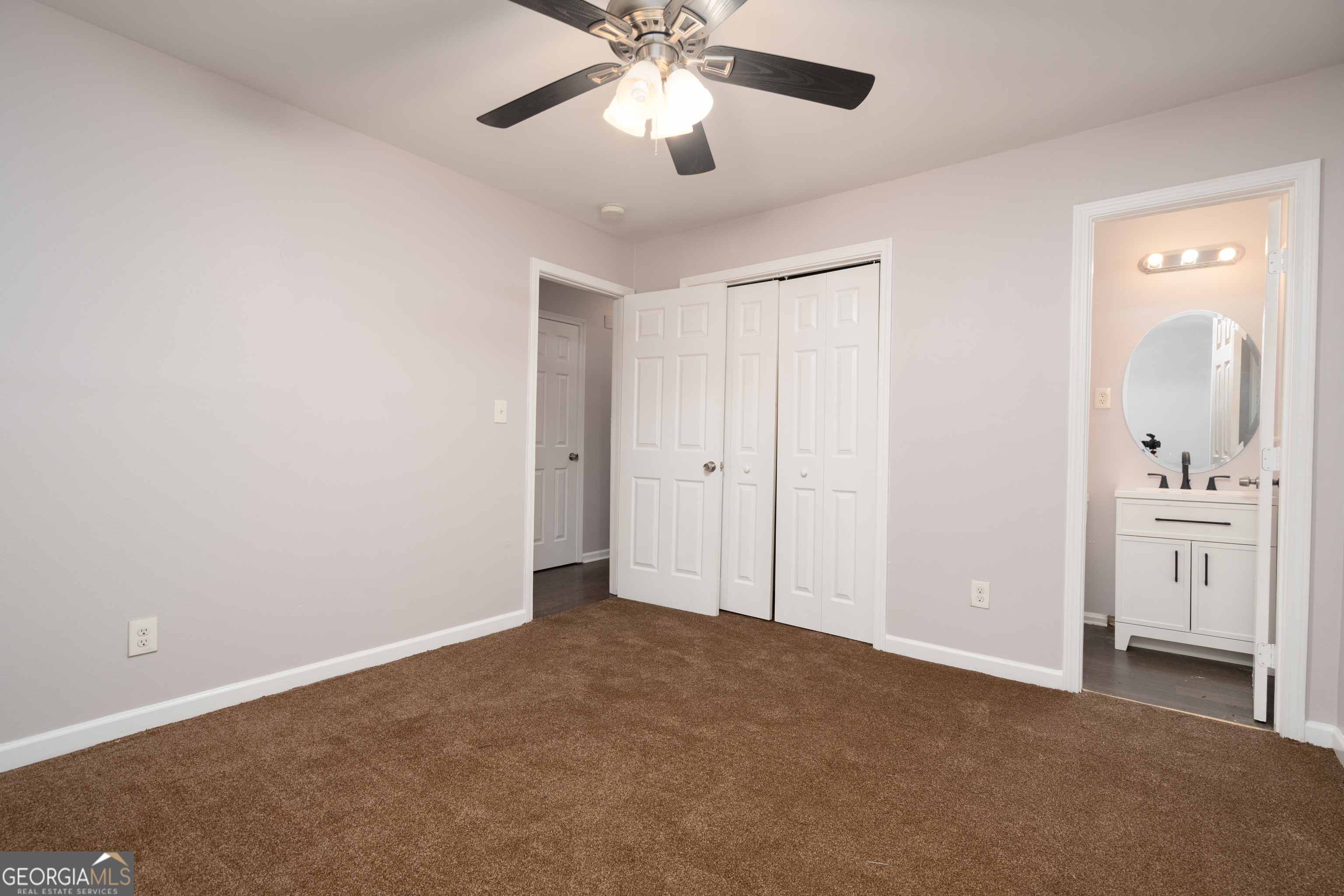 4770 Campbell Drive Property Photo 6