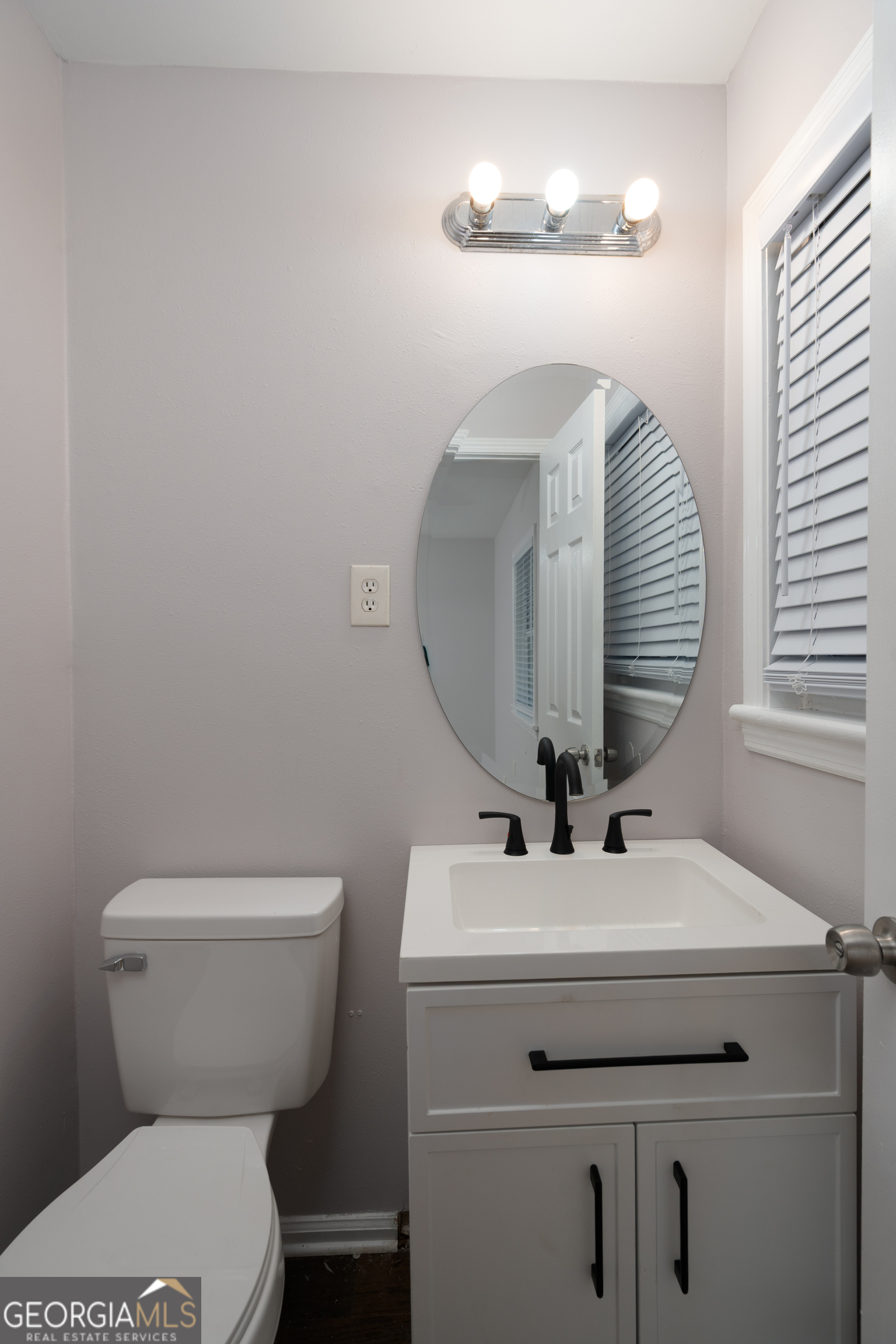 4770 Campbell Drive Property Photo 12