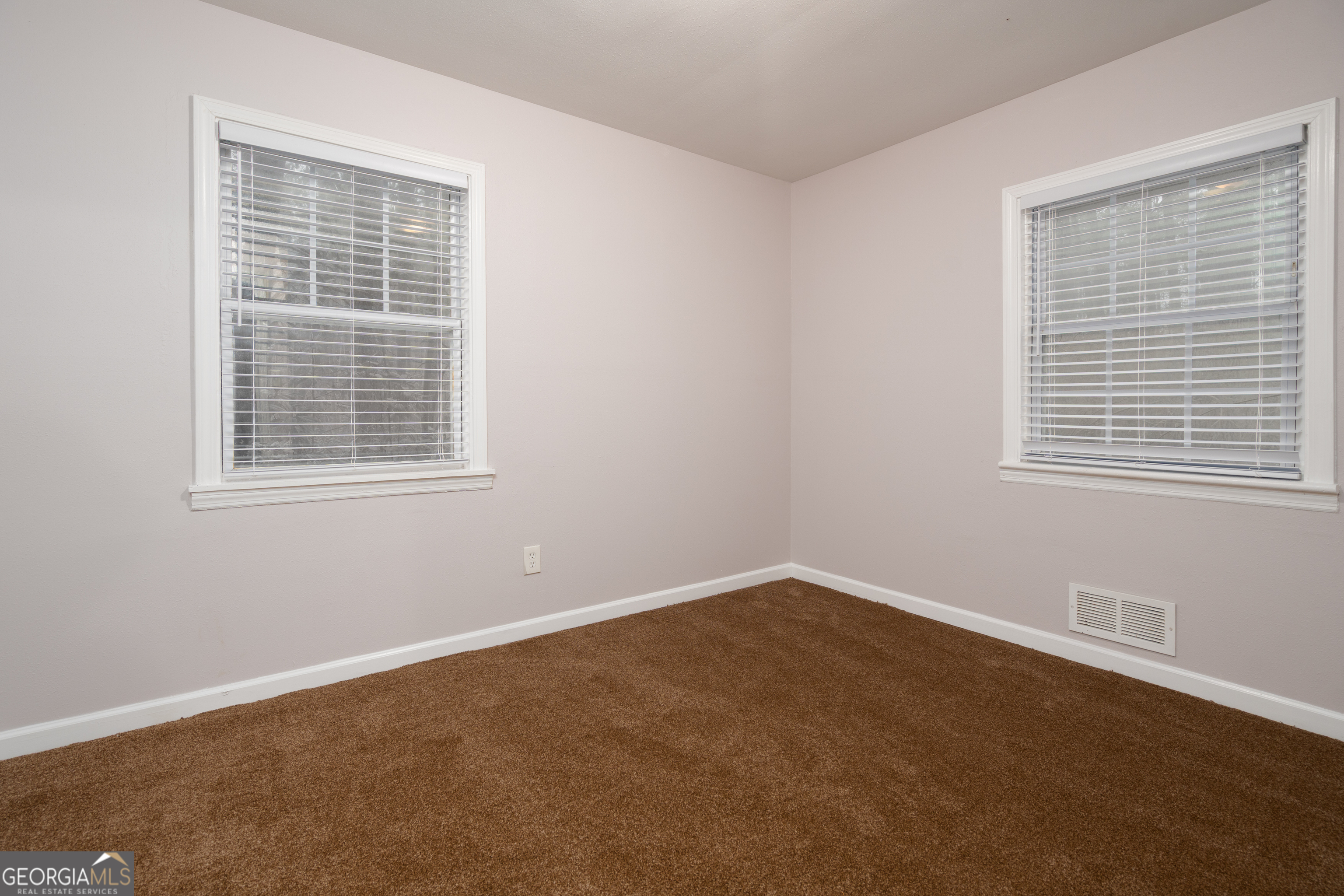 4770 Campbell Drive Property Photo 15