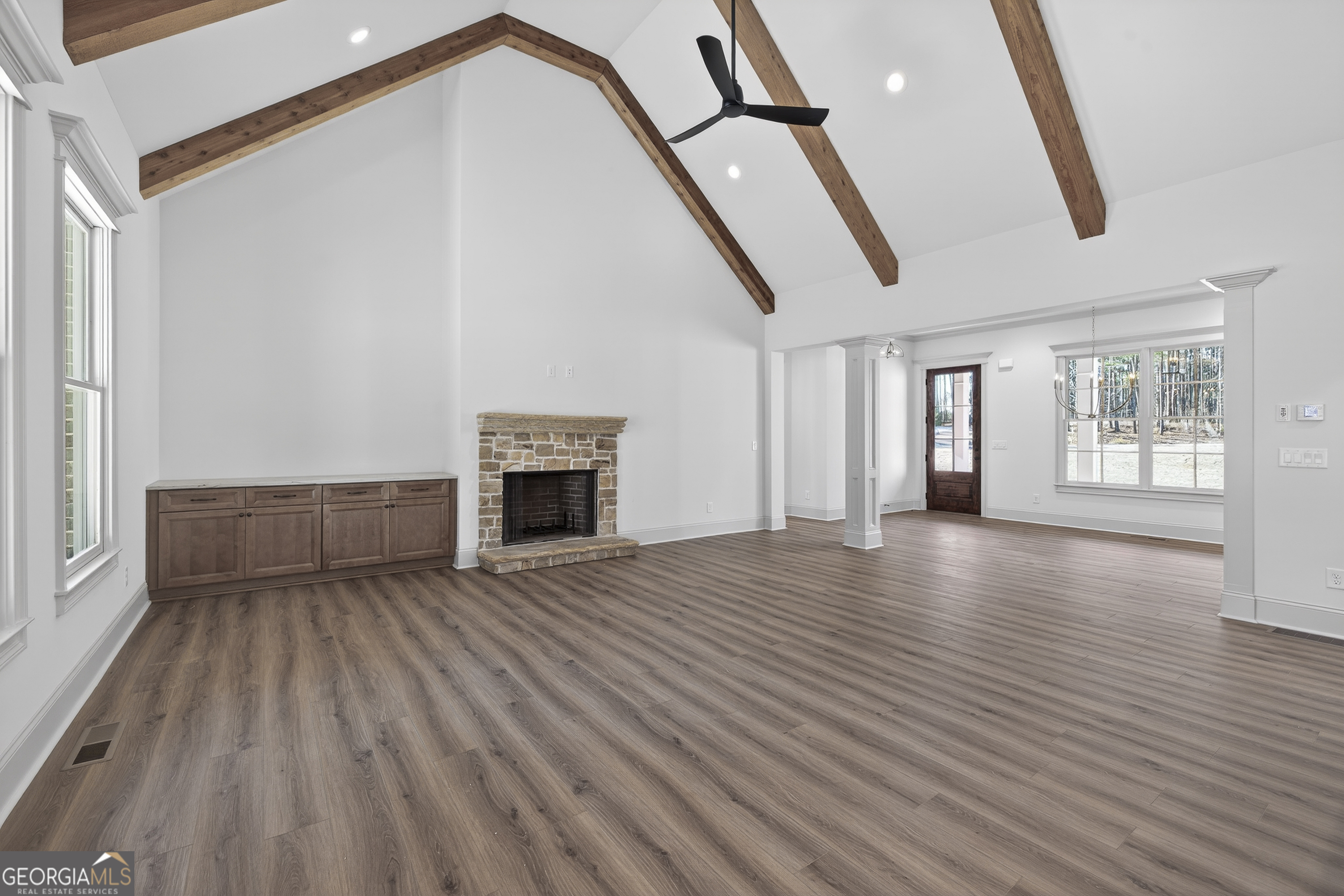 2390 A Club Drive Property Photo 19