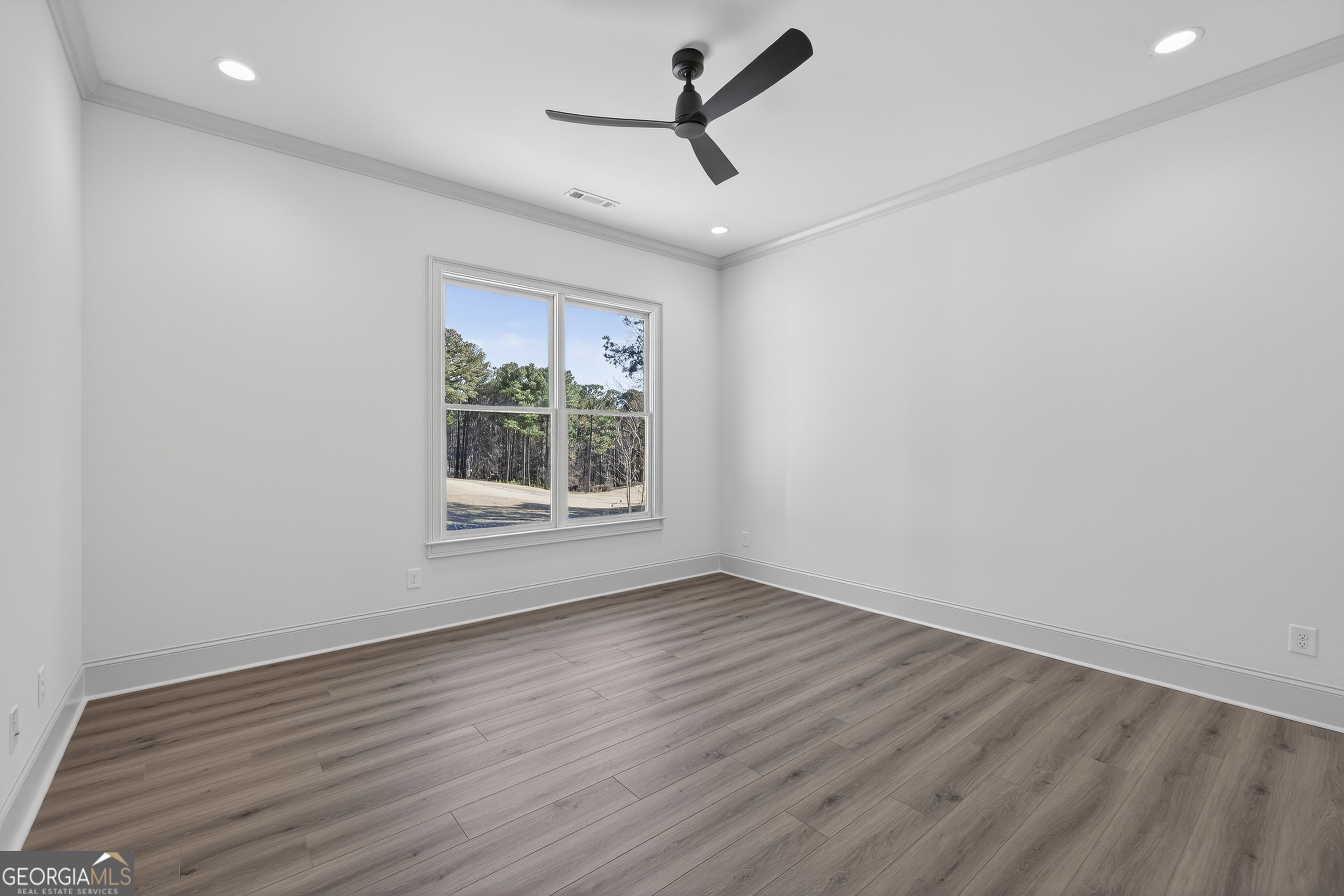 2390 A Club Drive Property Photo 37