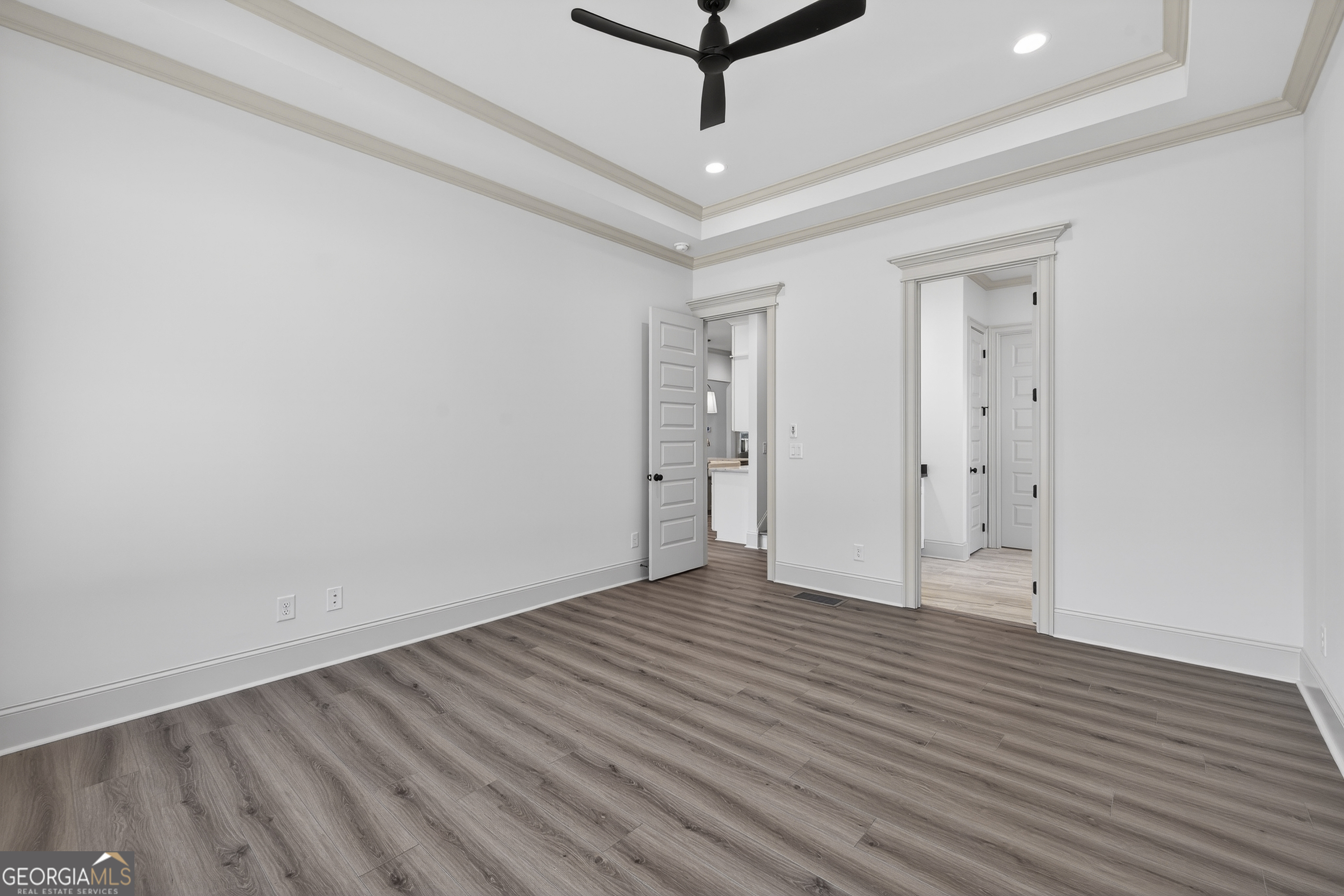 2390 A Club Drive Property Photo 41
