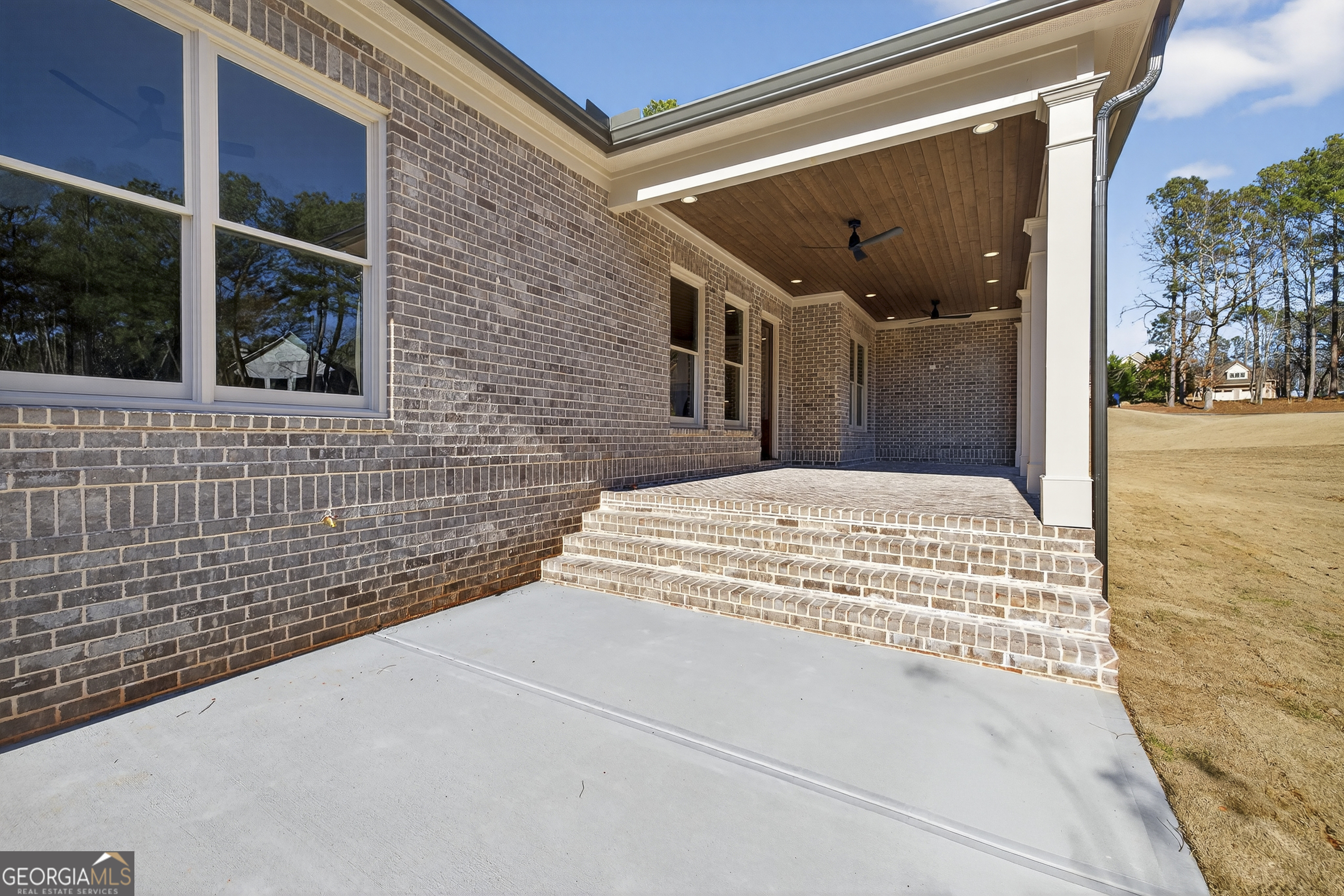 2390 A Club Drive Property Photo 69