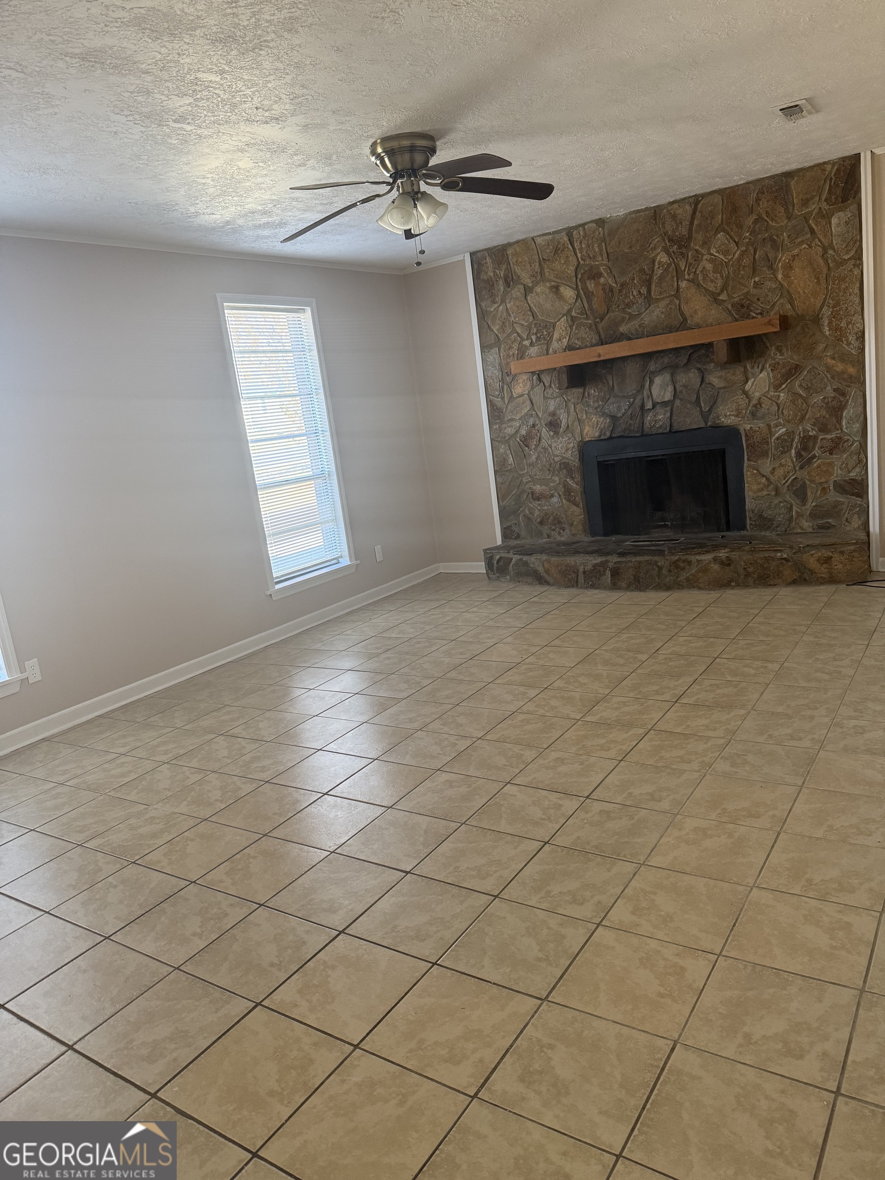 3859 Fairington Drive Property Photo 3