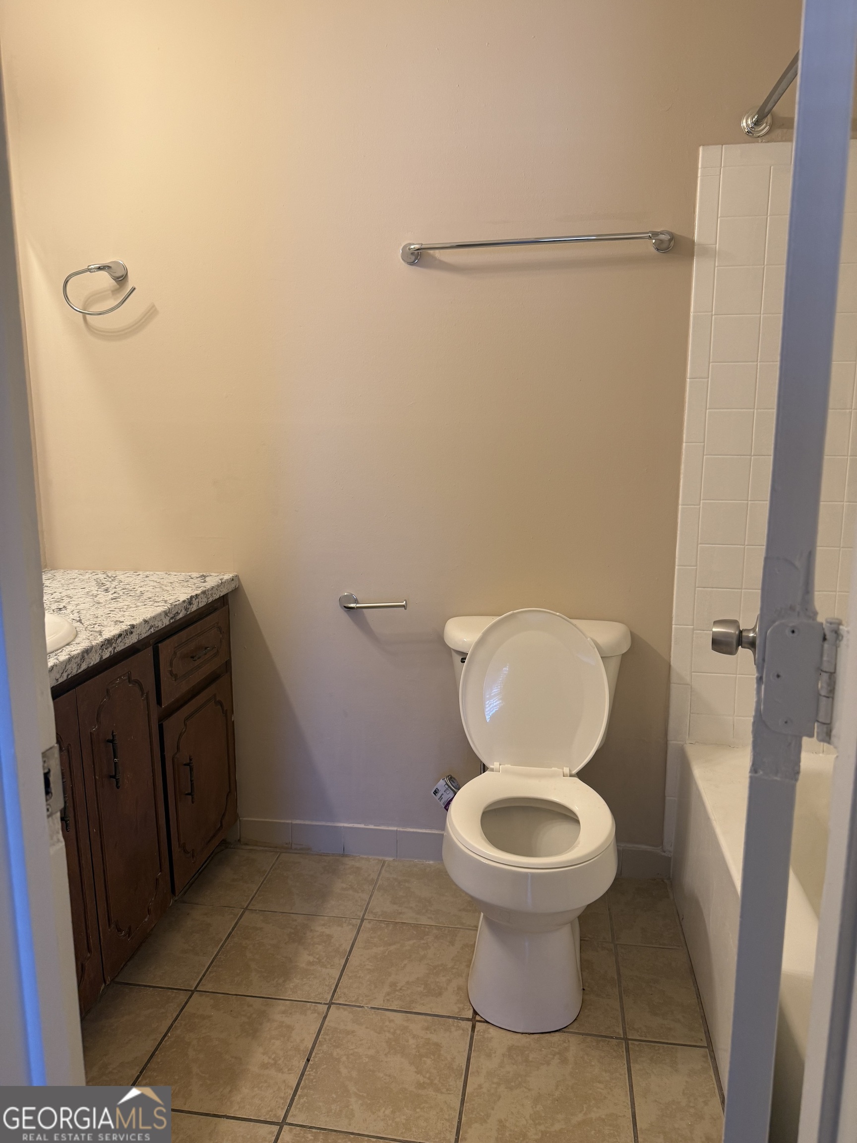 3859 Fairington Drive Property Photo 8