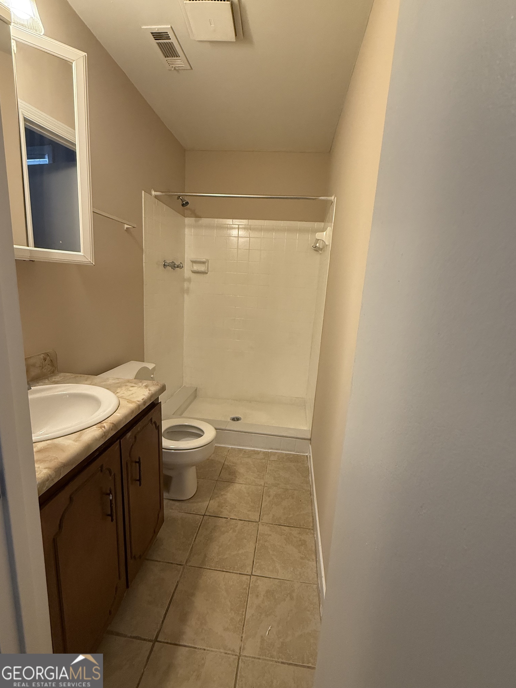 3859 Fairington Drive Property Photo 10