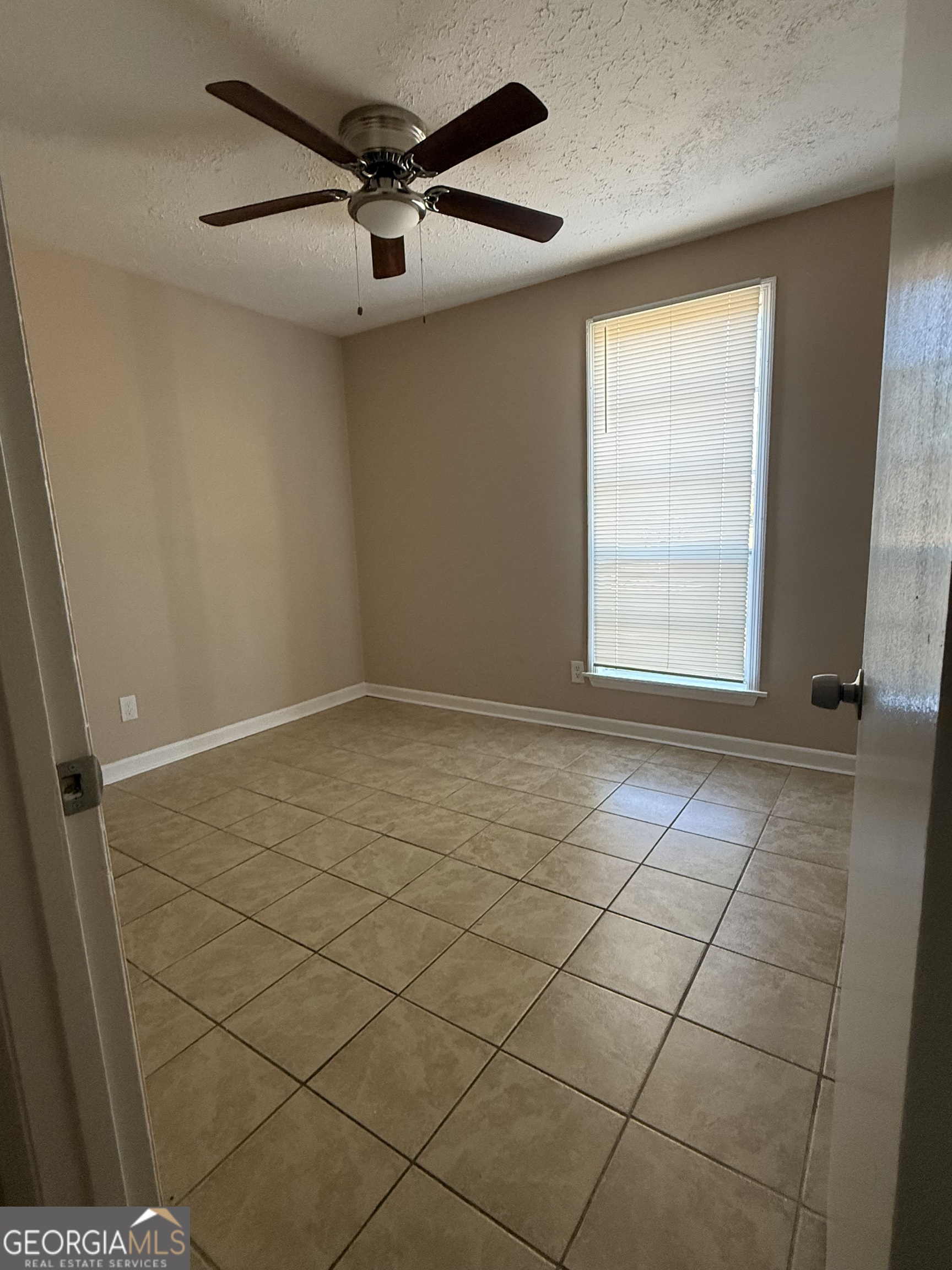 3859 Fairington Drive Property Photo 12