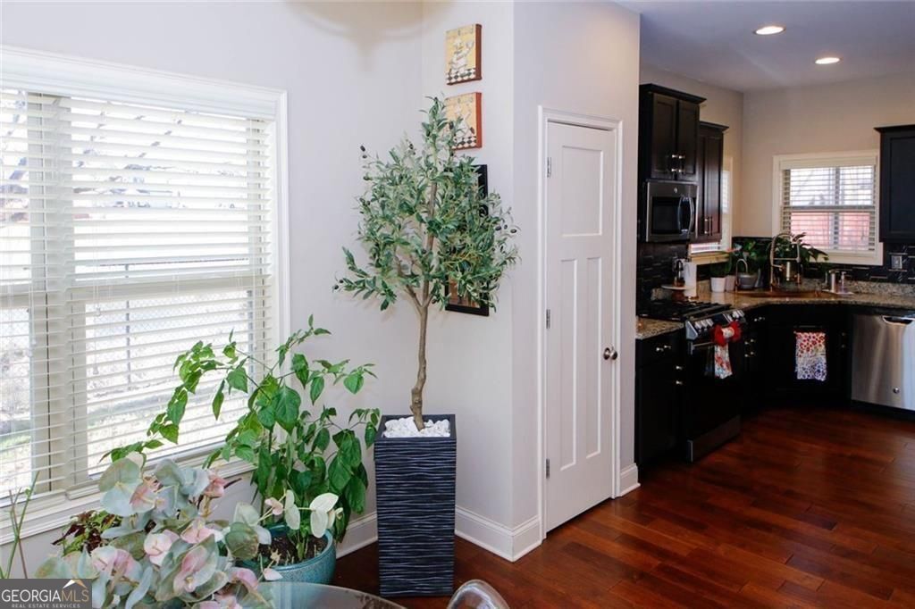 2480 Park Estates Drive Property Photo 8