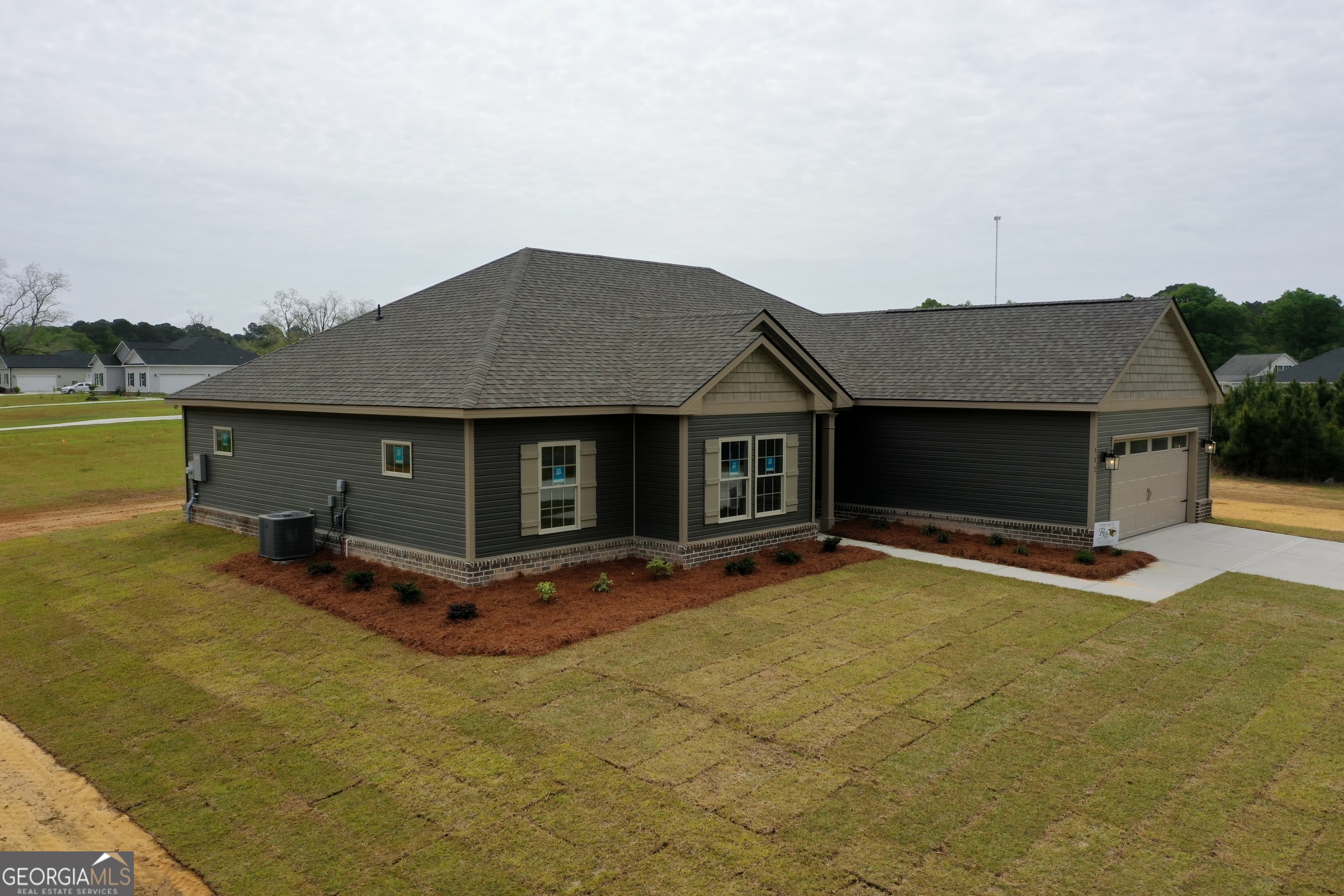 982 Mccranie Drive Property Photo 8
