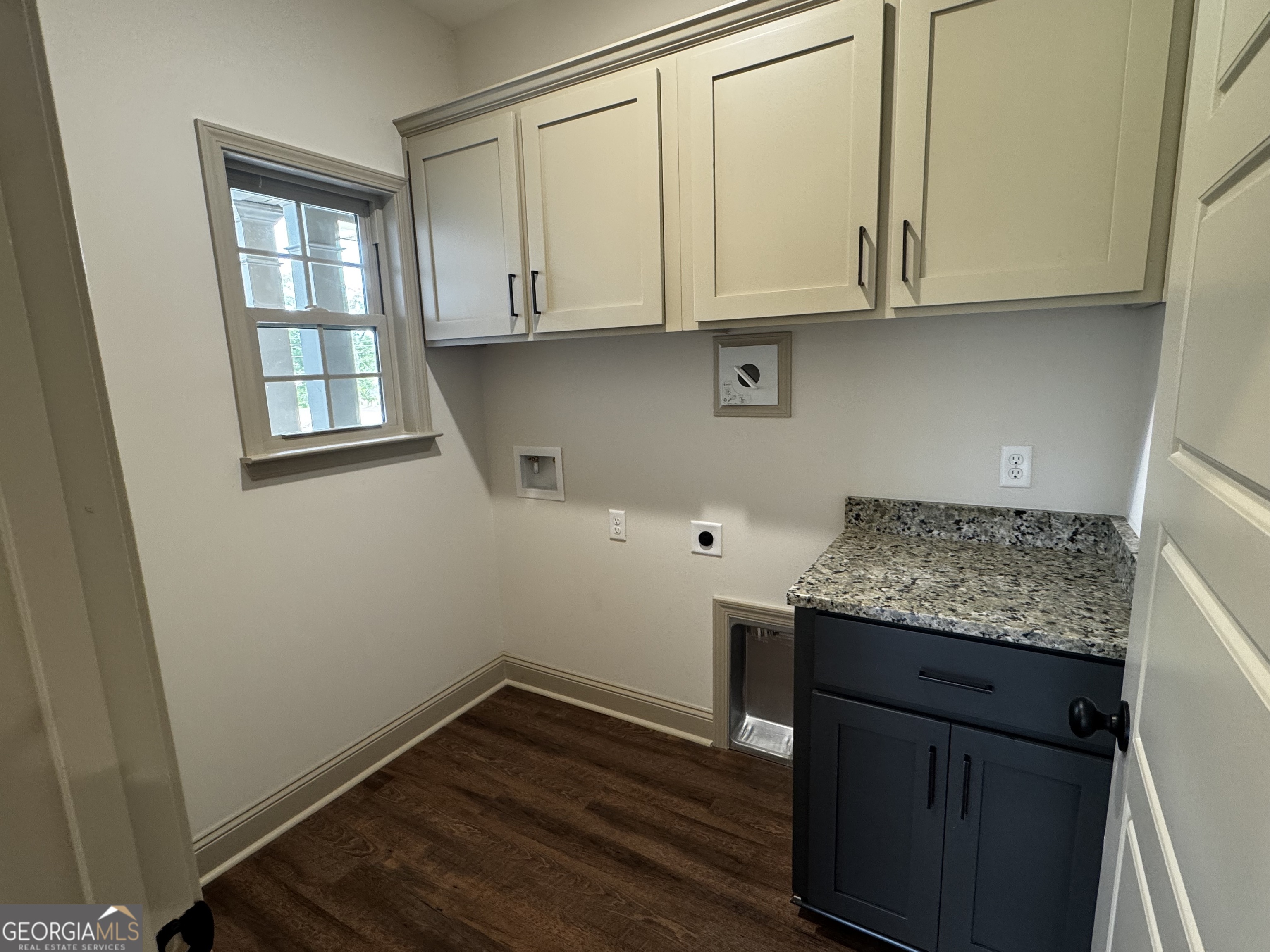 982 Mccranie Drive Property Photo 15