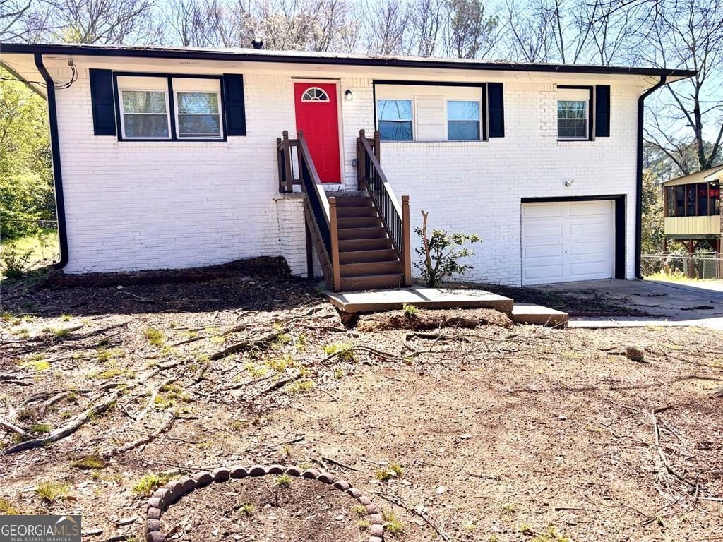 2834 Green Trail Drive Property Photo 1